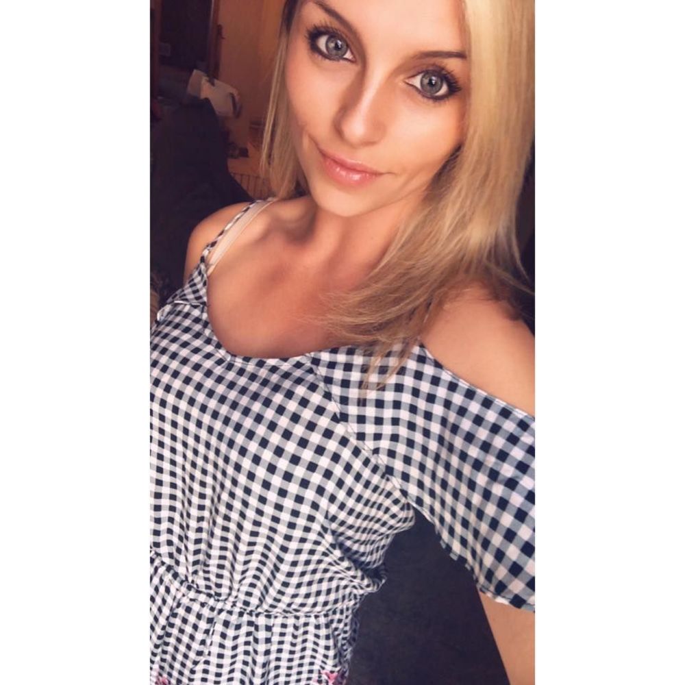 Meet your Posher, Chel